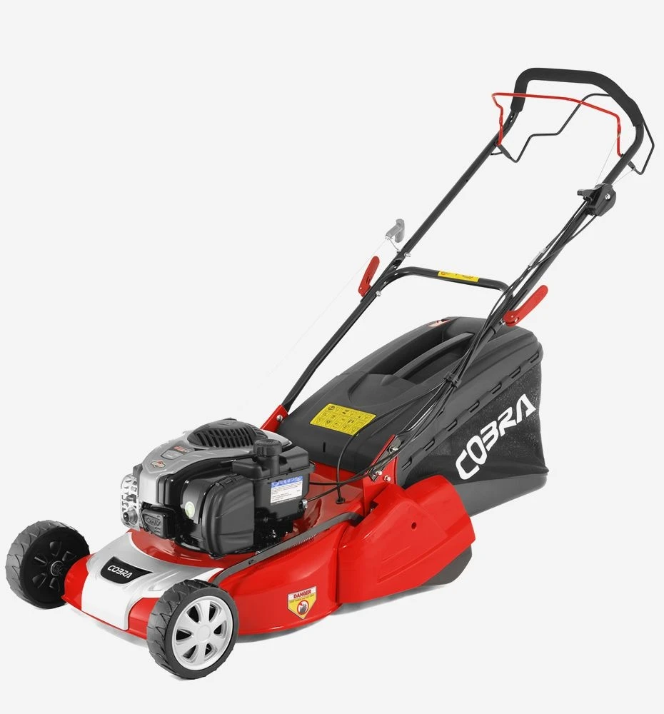 Cobra RM46SPBR 46cm Self Propelled Rear Roller Petrol Lawnmower - Image 3