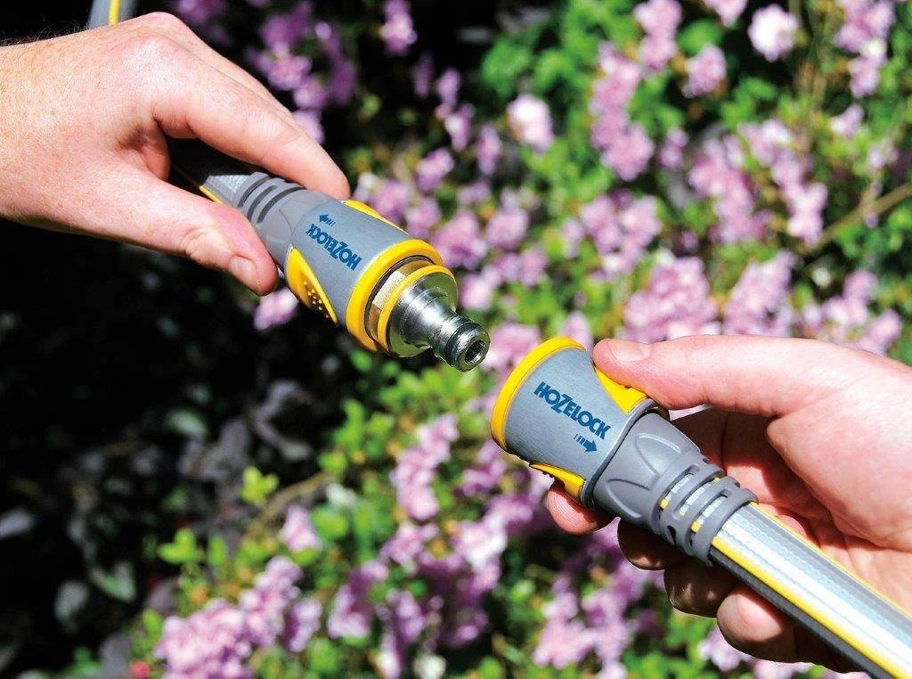 Hozelock Pro Metal Double Male Connector - Image 2