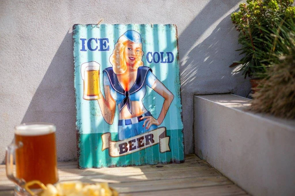 La Hacienda Corrugated Ice Cold Beer Garden Sign - Image 3